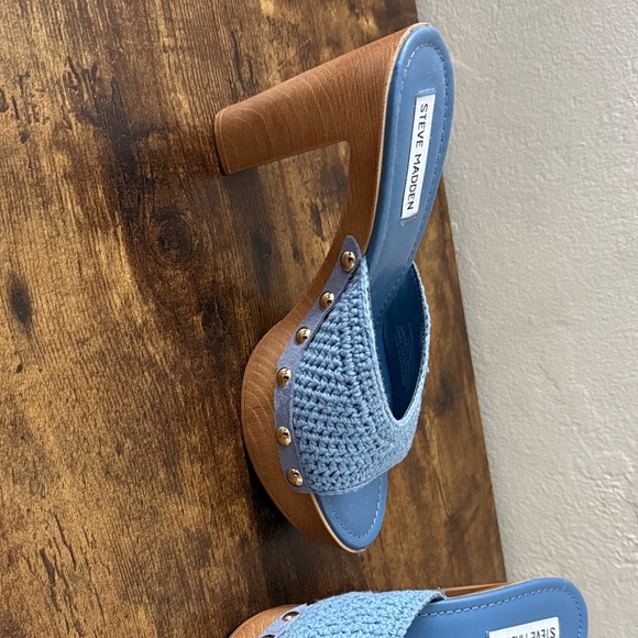 Steve Madden Light Blue Crochet Slide Mules - Picture 3 of 5